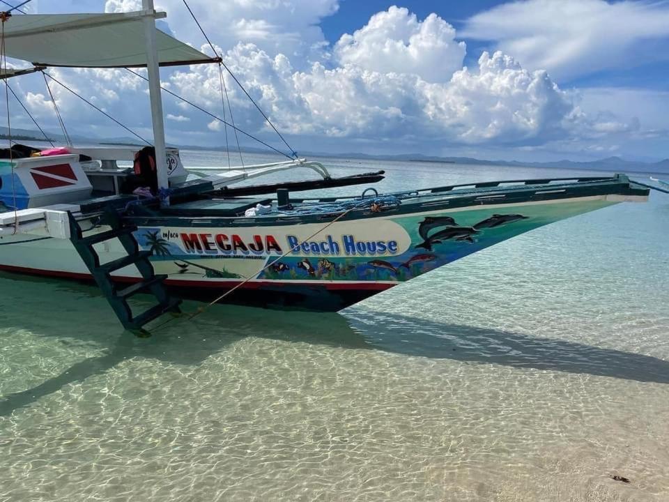 Mecaja Beach House Roxas  Ngoại thất bức ảnh