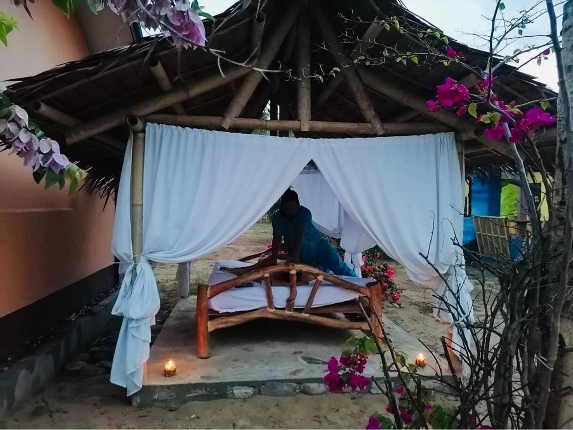 Mecaja Beach House Roxas  Ngoại thất bức ảnh
